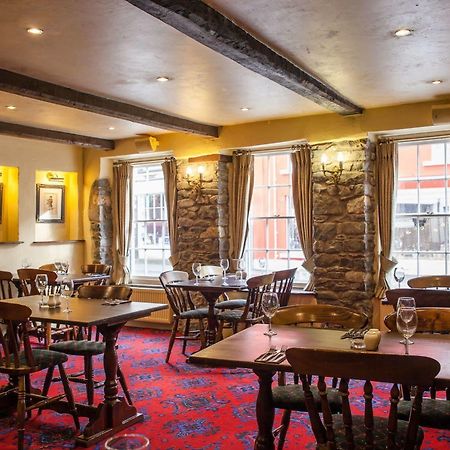 Hotel The King'S Head Llandovery Exterior foto