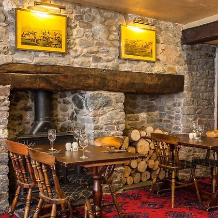Hotel The King'S Head Llandovery Exterior foto