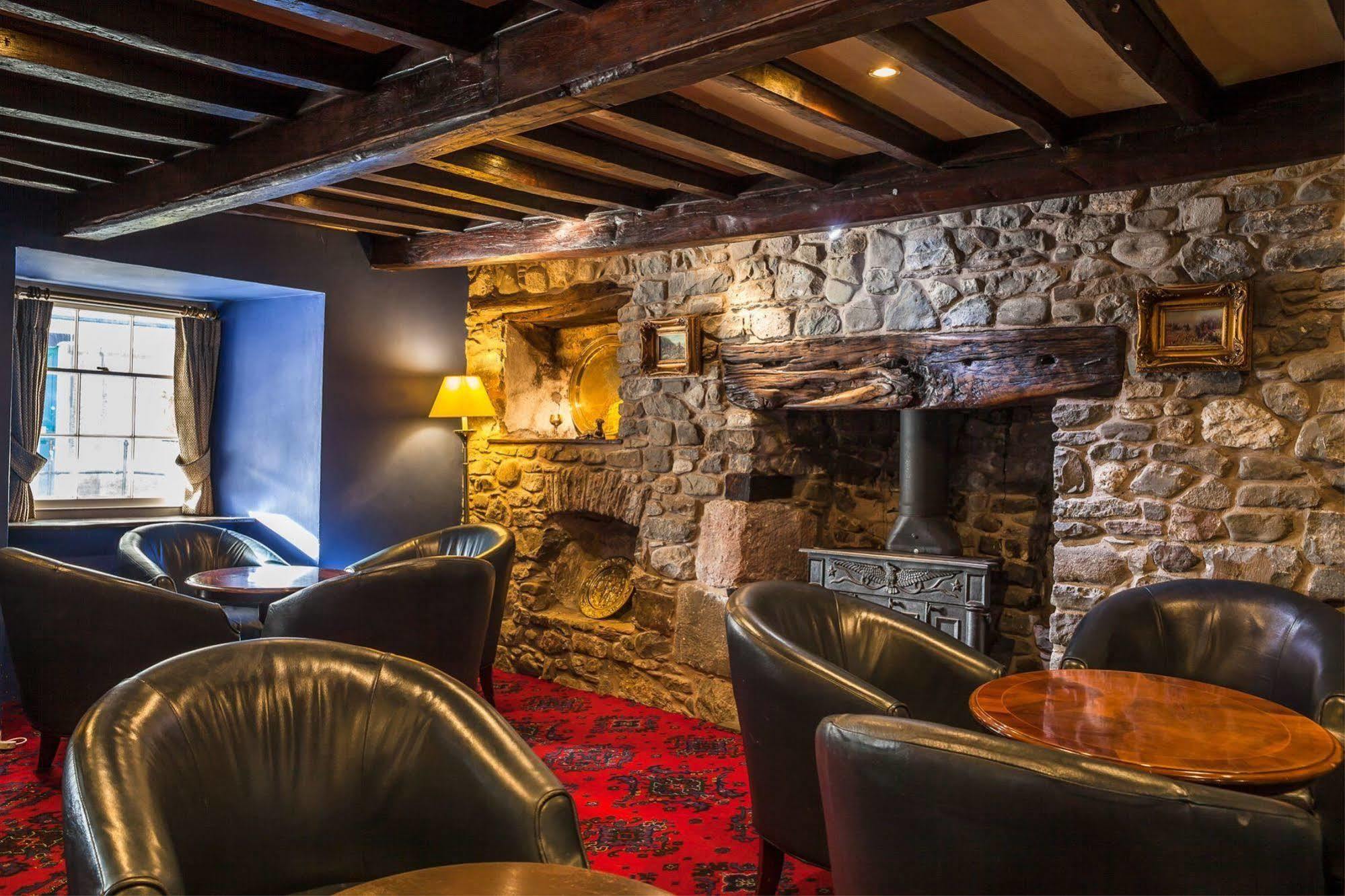 Hotel The King'S Head Llandovery Exterior foto